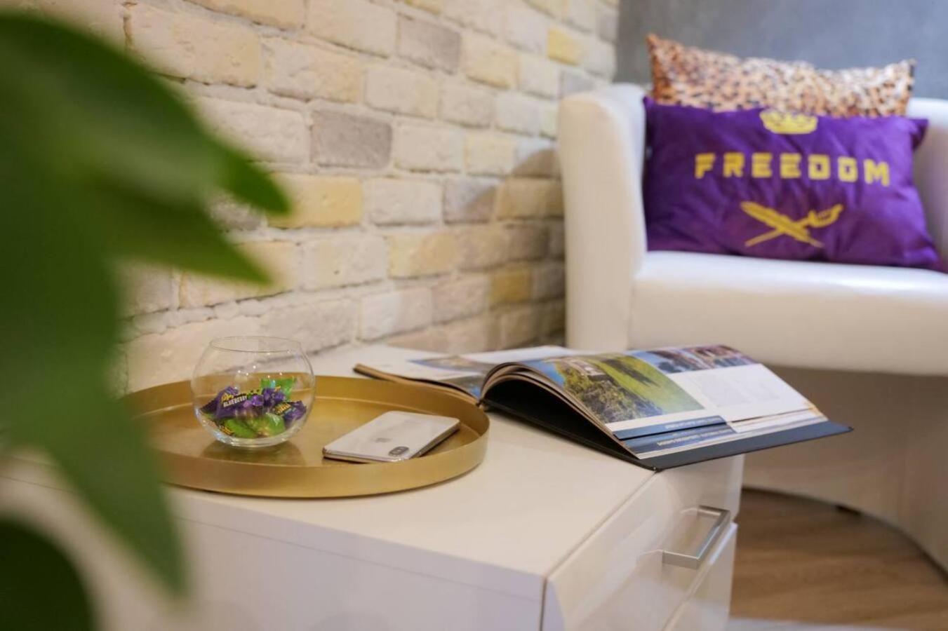 Freedom Apartments In City Center Kiev Eksteriør billede
